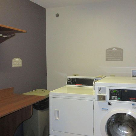 Quality Inn & Suites Caldwell I-77 Buitenkant foto