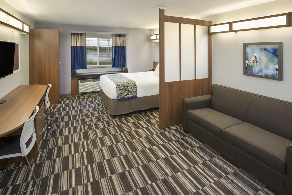 Quality Inn & Suites Caldwell I-77 Buitenkant foto